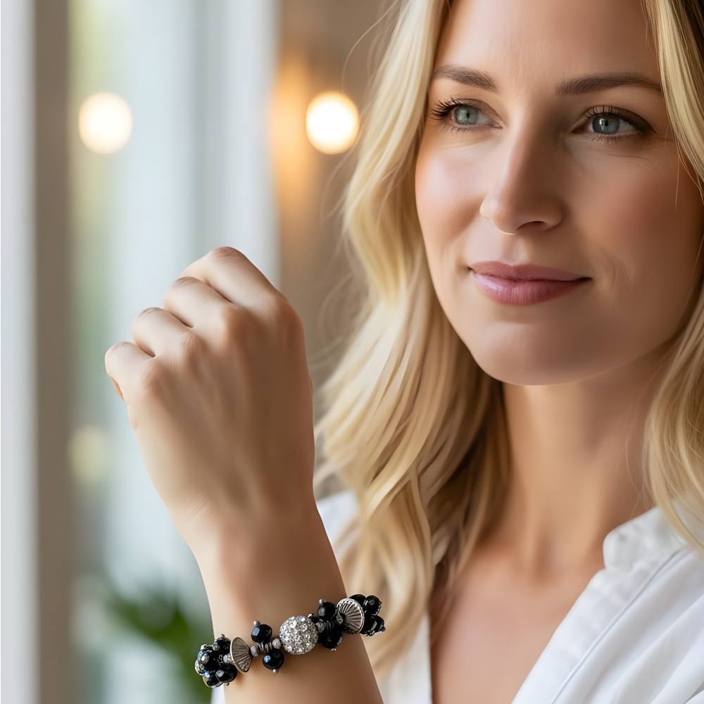 NEW Women’s Crystal Bracelet
